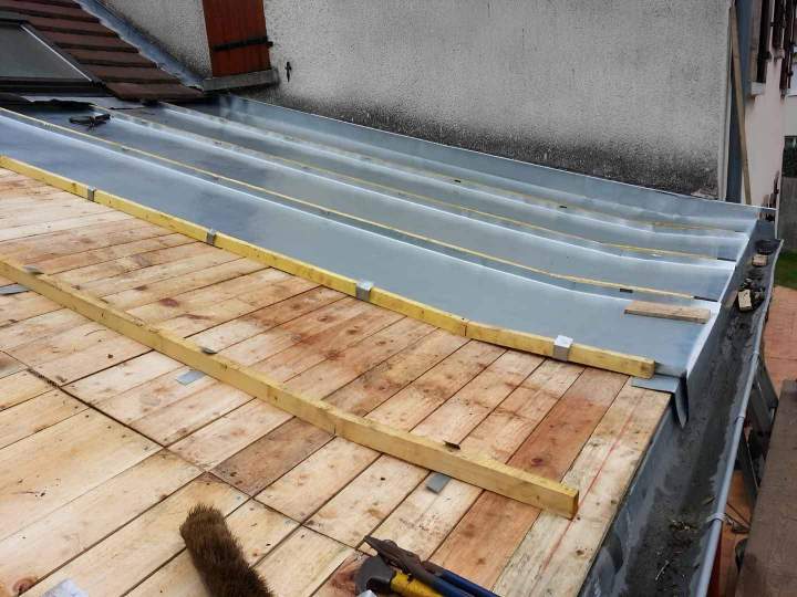 Pose gouttière zinc Vernouillet